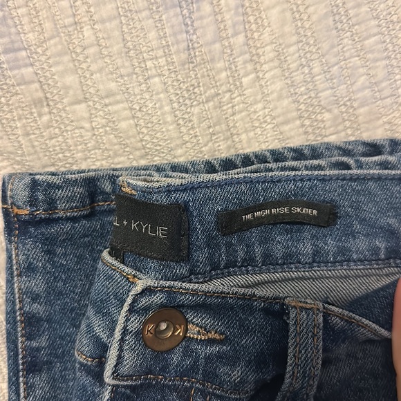 Kendall and Kylie Jeans - Picture 5 of 5